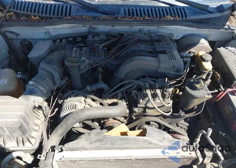 2004 Ford Explorer Xlt from USA, damaged, VIN 1FMZU63KX4ZA25853